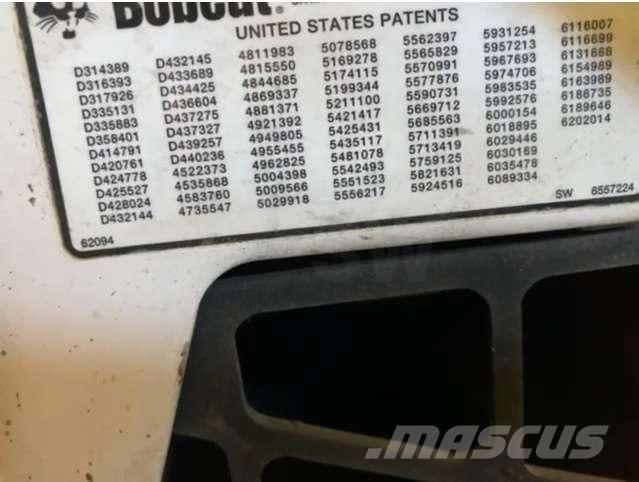 Bobcat T140 미니 로더