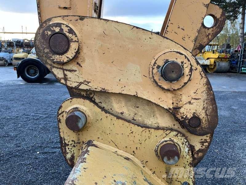 CASE WX185  휠 굴삭기