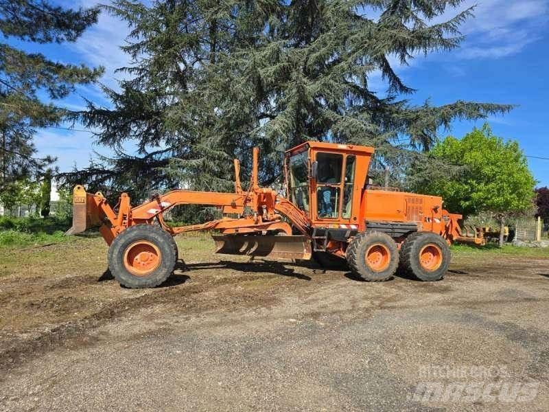 CAT 12H 그레이더