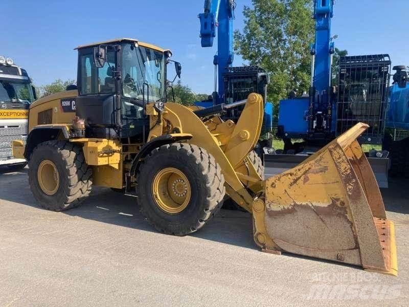 CAT 926M  휠로우더