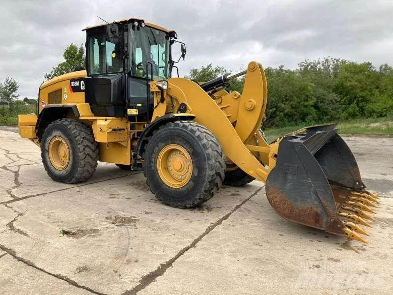 CAT 938M  휠로우더