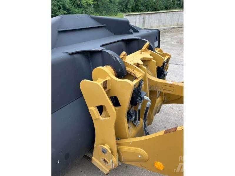 CAT 938M  휠로우더