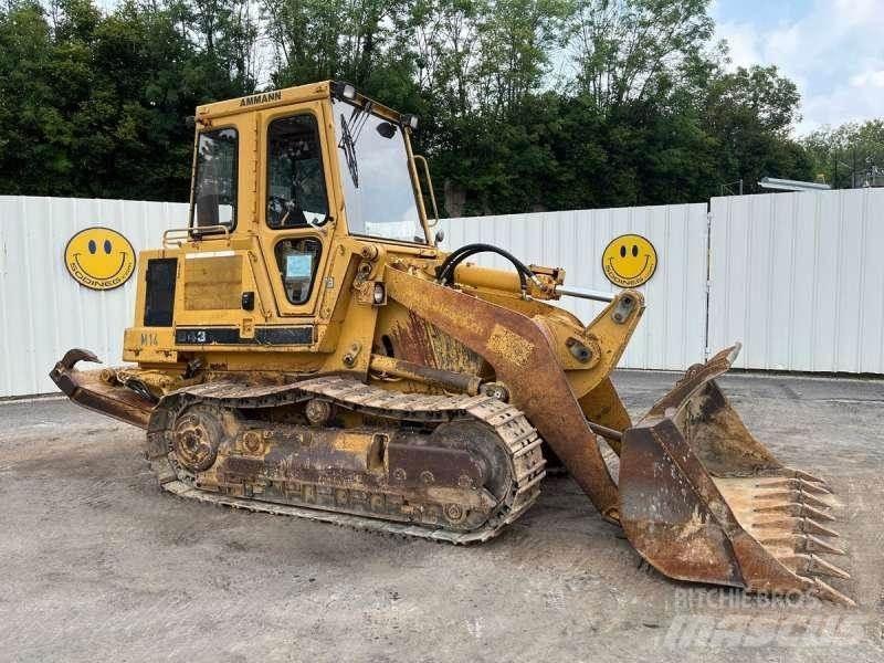 CAT 943 궤도식 로우더