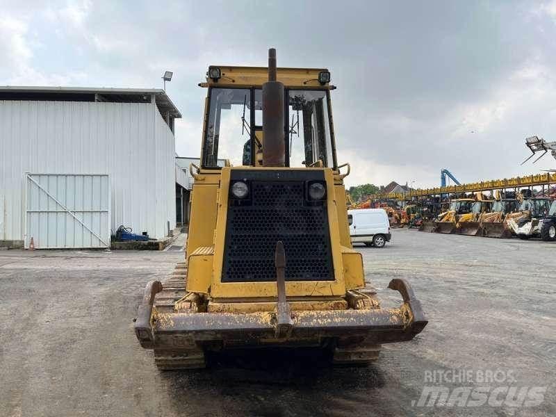 CAT 943 궤도식 로우더