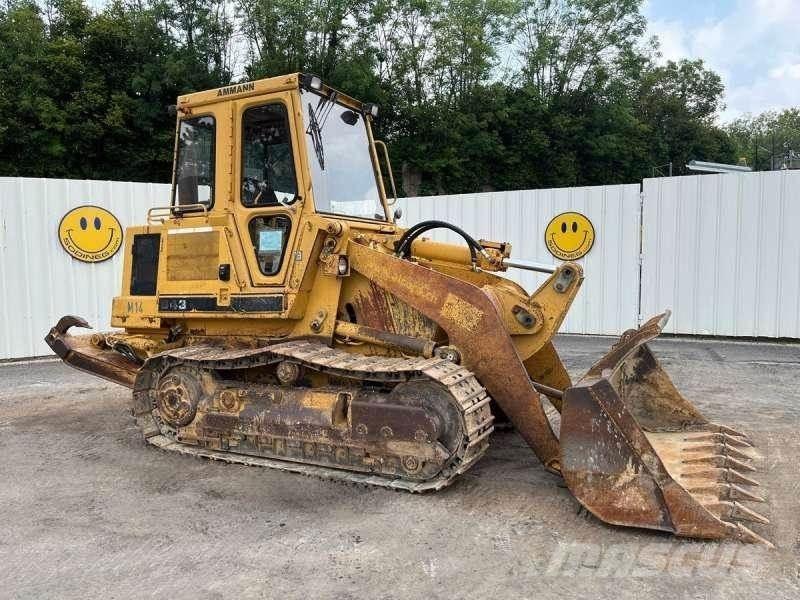 CAT 943 궤도식 로우더