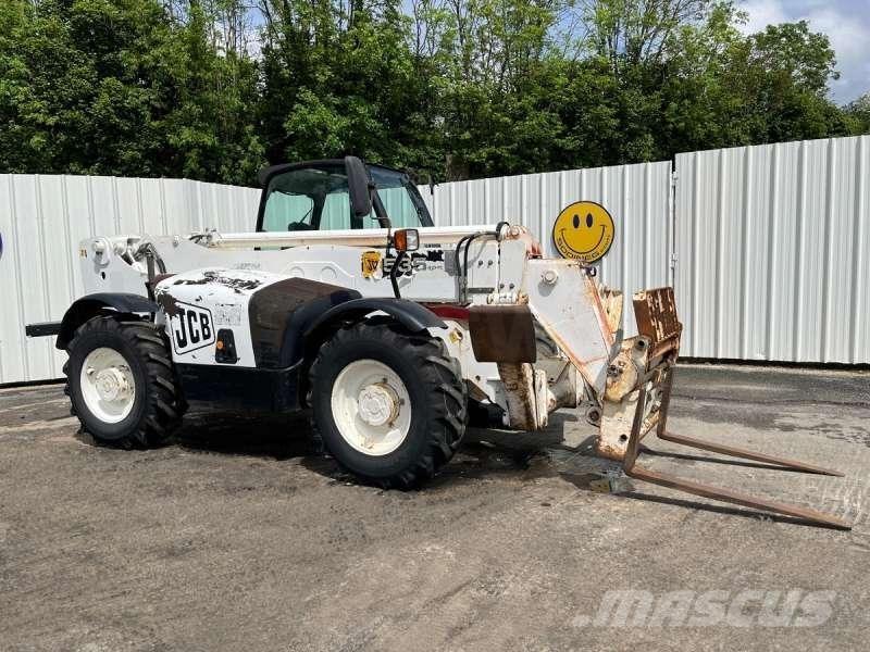 JCB 535-125 텔러 핸들러