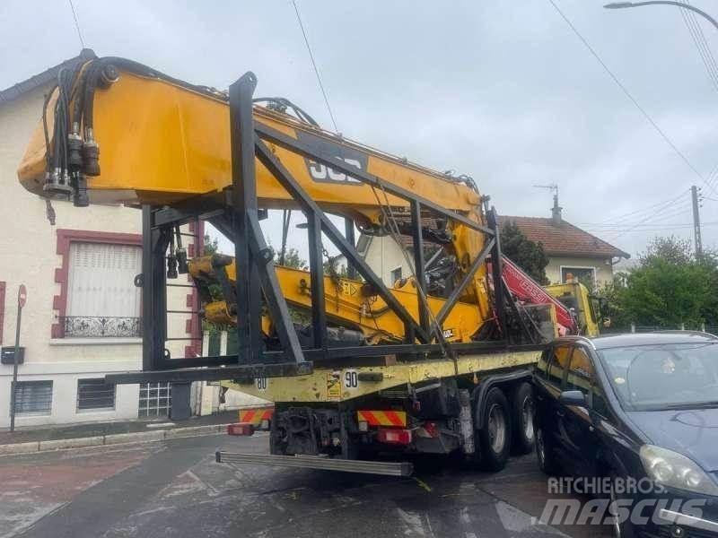 JCB JS360 파쇄용 굴삭기