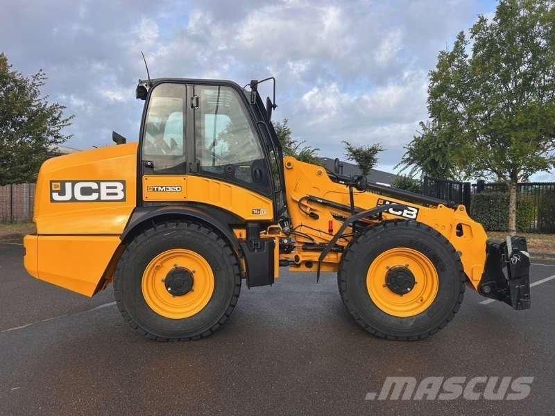 JCB TM320 텔러 핸들러