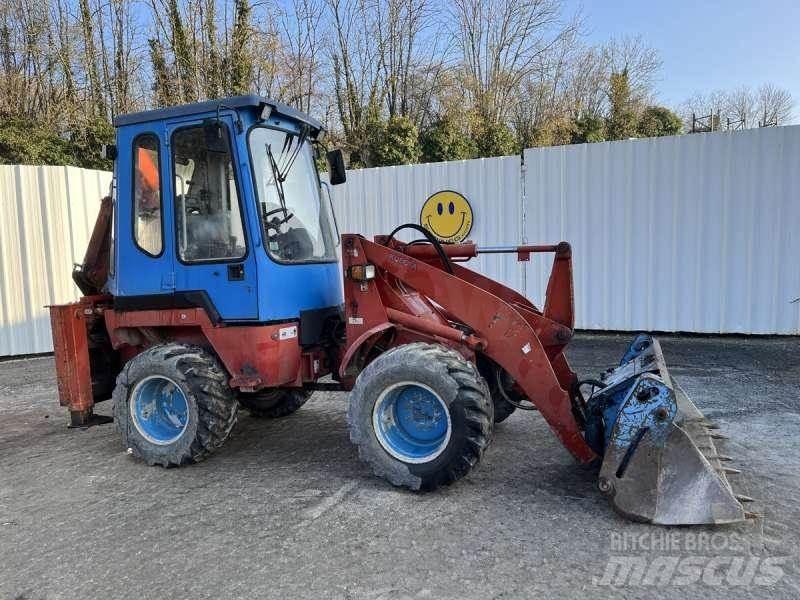 Kubota R520 백호로더