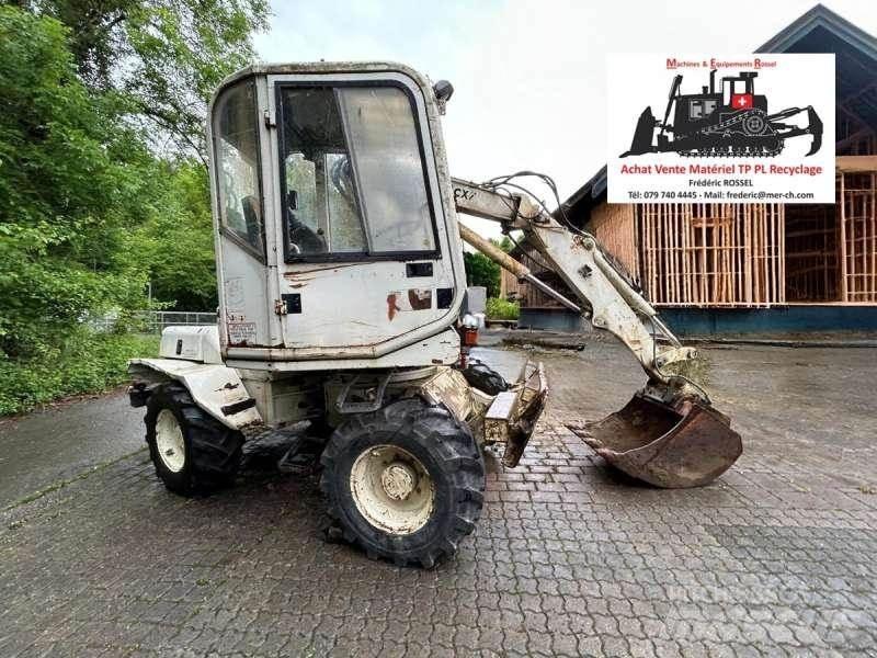 Mecalac 8CXI  휠 굴삭기