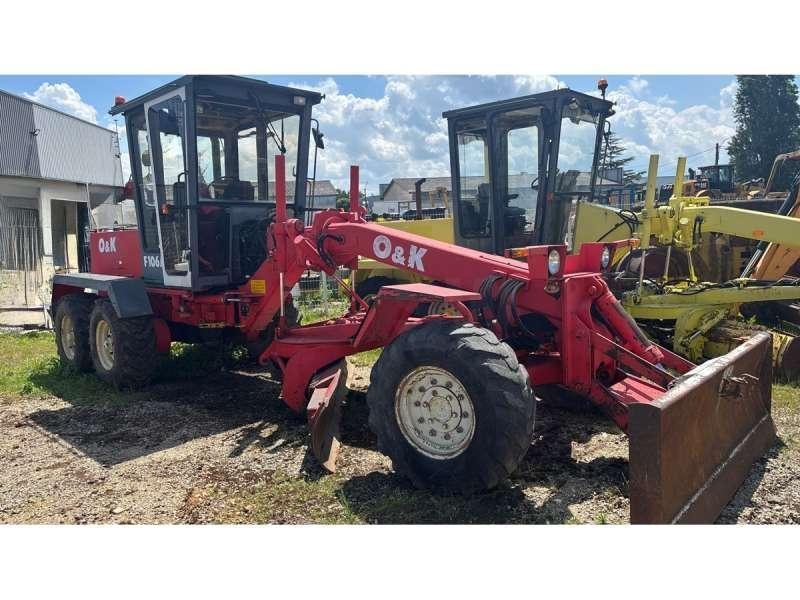 O&K F106A 그레이더