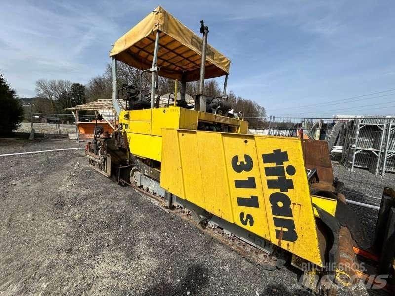 Titan 311S 아스팔트 포장장비