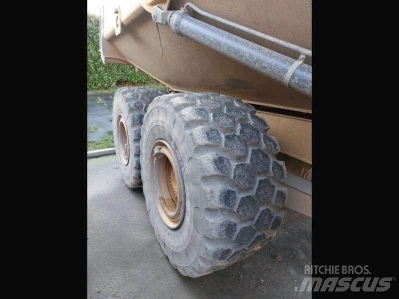 Volvo A30G 연결식 홀러