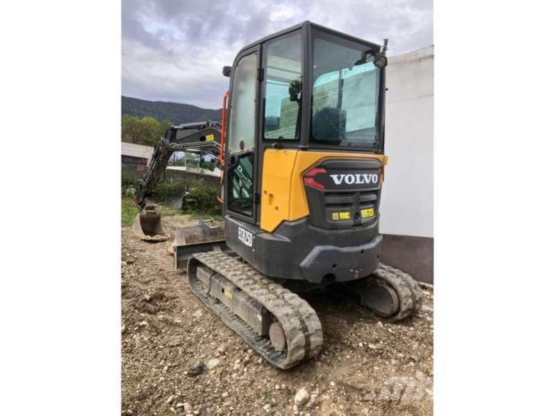Volvo ECR25D 소형 굴삭기 7톤 미만