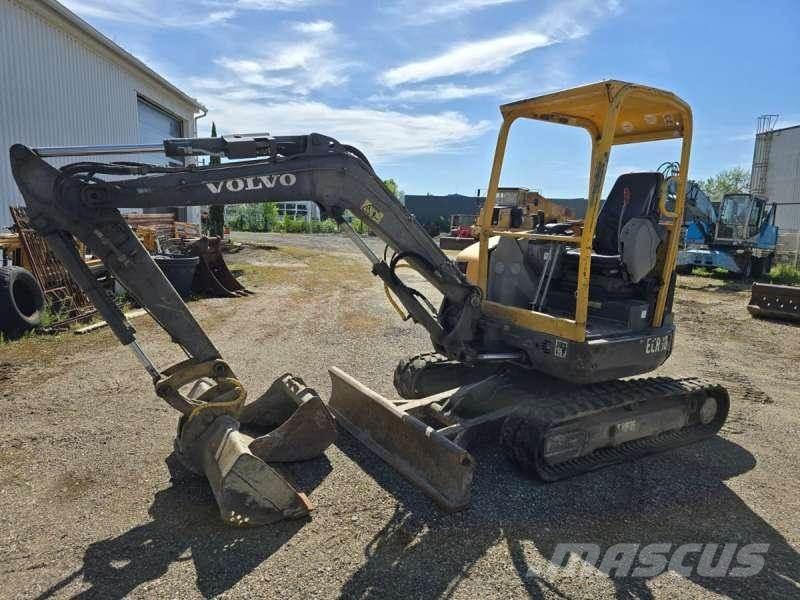 Volvo ECR38 소형 굴삭기 7톤 미만