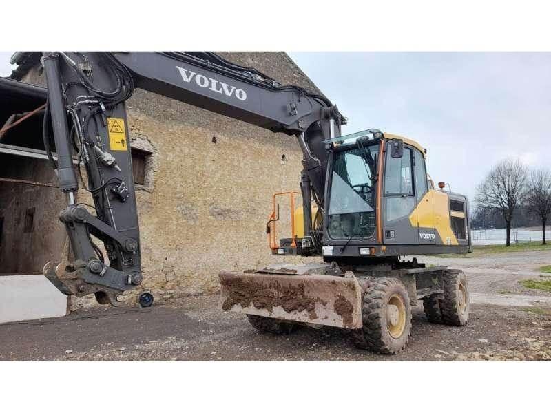 Volvo EW180E  휠 굴삭기