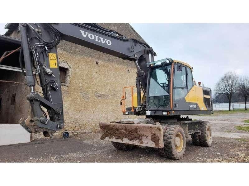 Volvo EW180E  휠 굴삭기