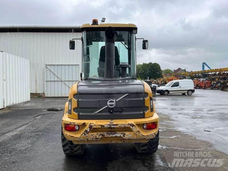Volvo L30G 미니 로더