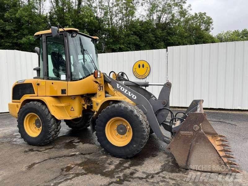 Volvo L30G 미니 로더