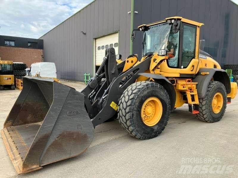 Volvo L90H  휠로우더
