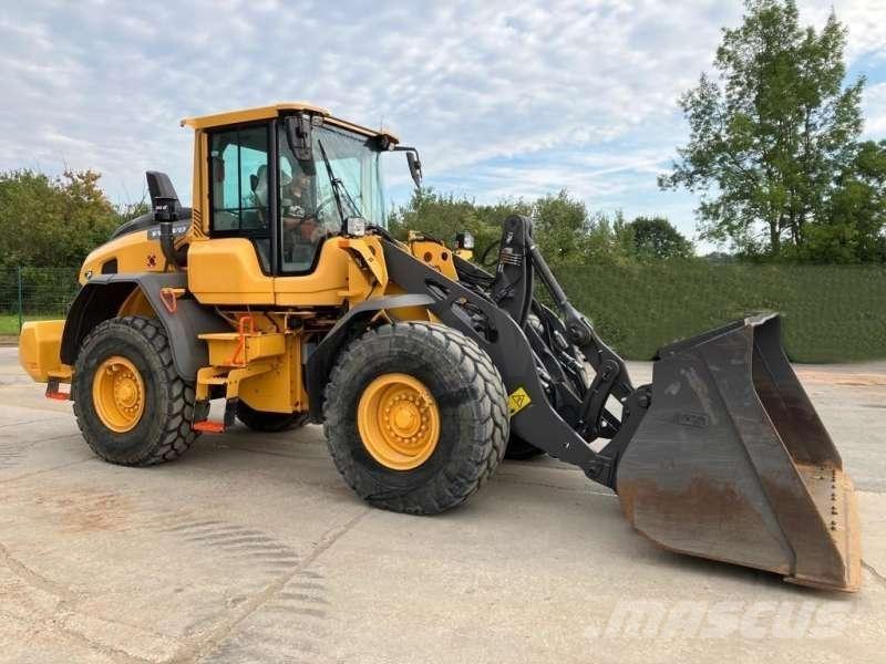 Volvo L90H  휠로우더