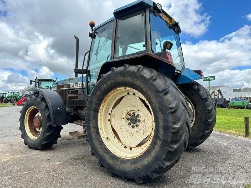 Ford 8340 트랙터