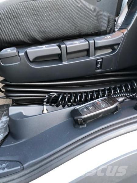 DAF XD 스킵 로더 트럭