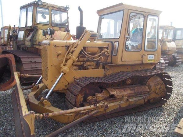 CAT D4D 크롤러 도저