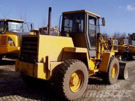 JCB 410  휠로우더