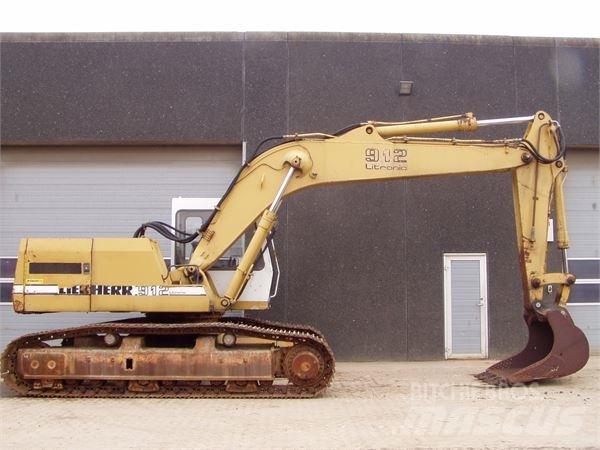 Liebherr 912 대형 굴삭기 29톤 이상