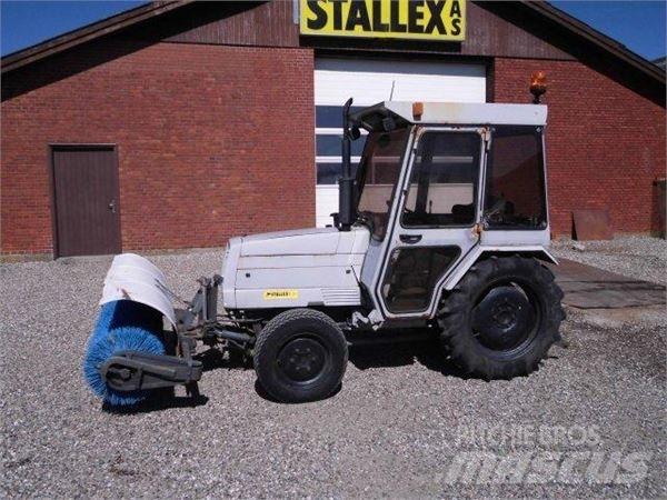 Mitsubishi 280 트랙터