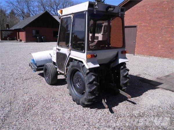Mitsubishi 280 트랙터