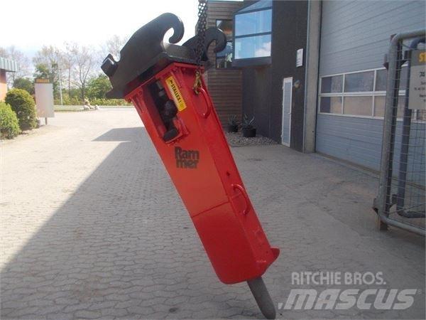 Rammer S52 브레이커