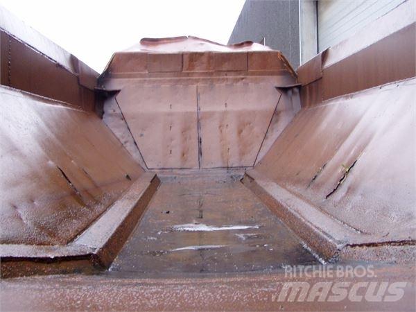 Volvo A20 연결식 홀러