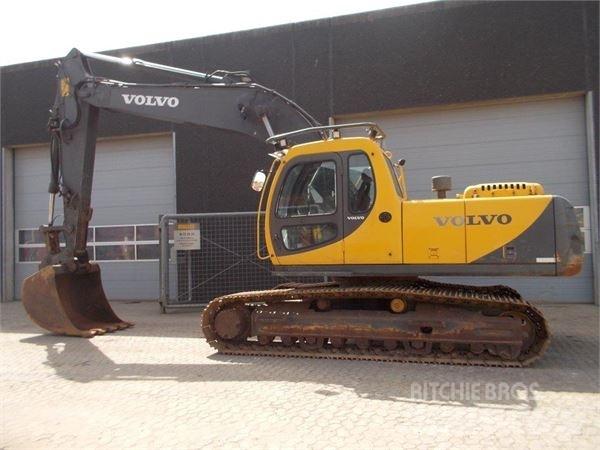 Volvo EC210LC 대형 굴삭기 29톤 이상