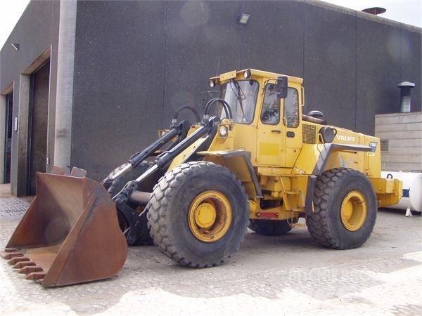 Volvo L120  휠로우더