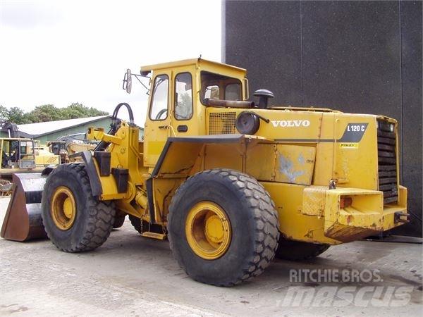 Volvo L120  휠로우더