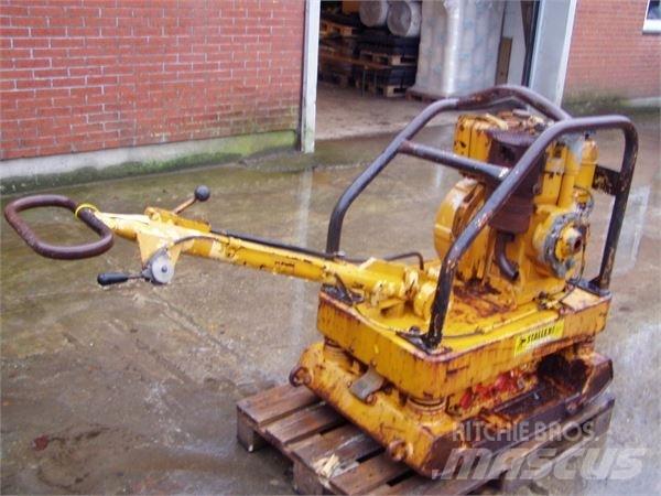 Weber 6011 기타 롤러