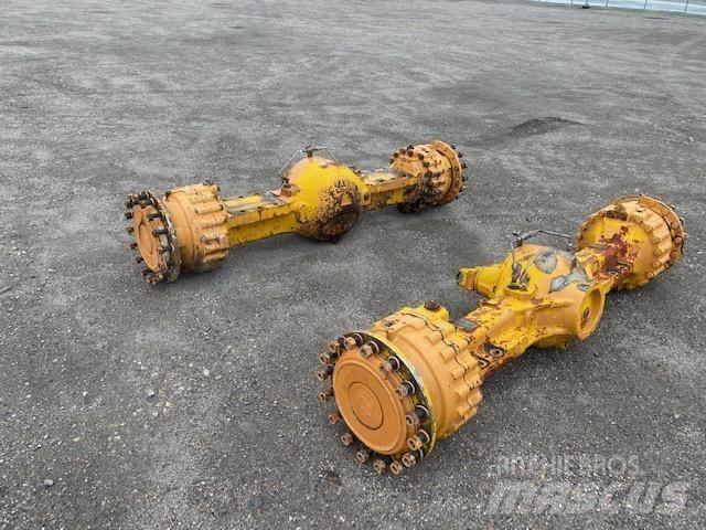 CASE 821 c axles 차축
