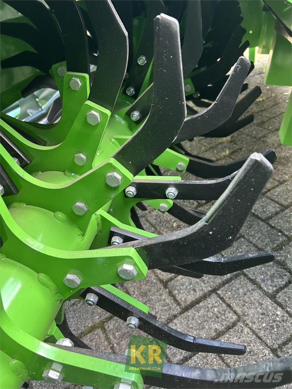 AVR MultiForce 감자수확기