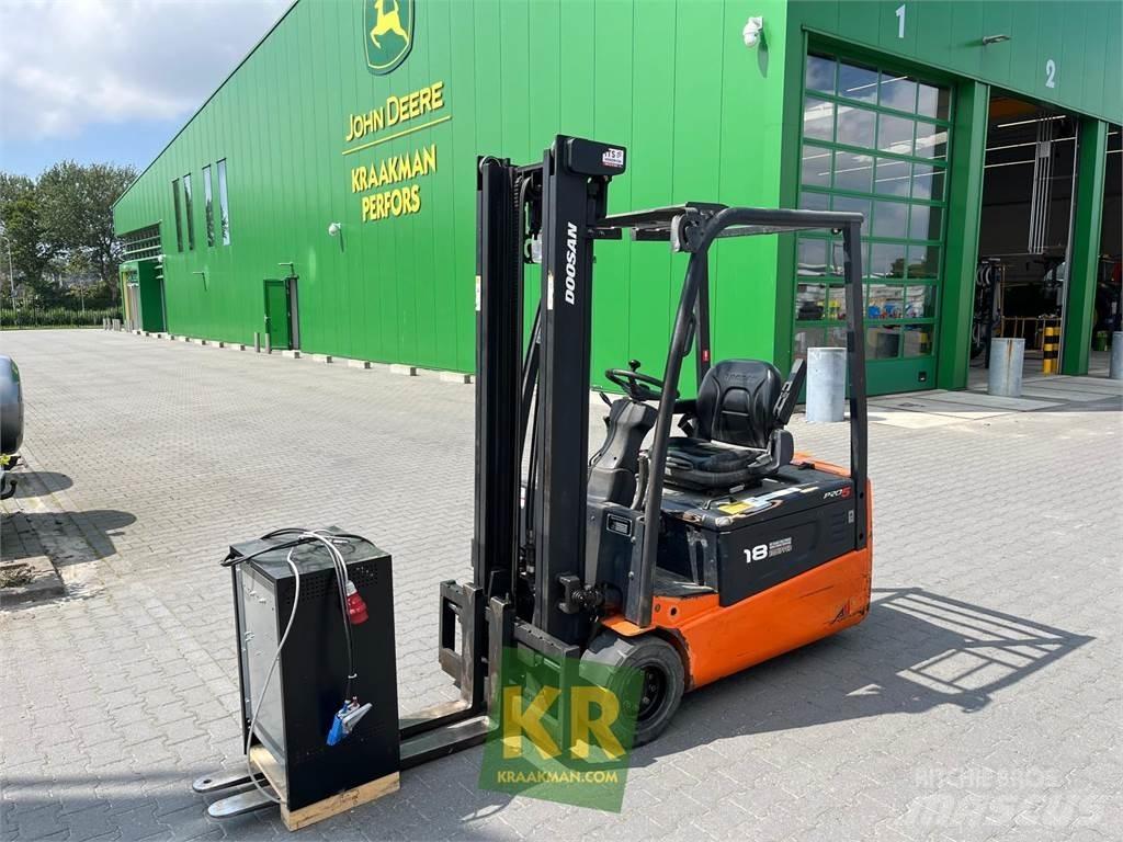 Doosan B18T 농업용 텔레 핸들러