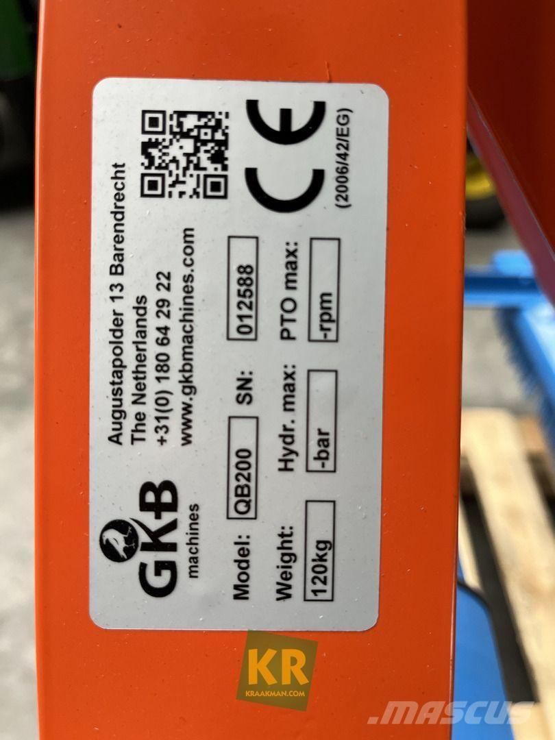  GKB Quick Brush 도로 청소차