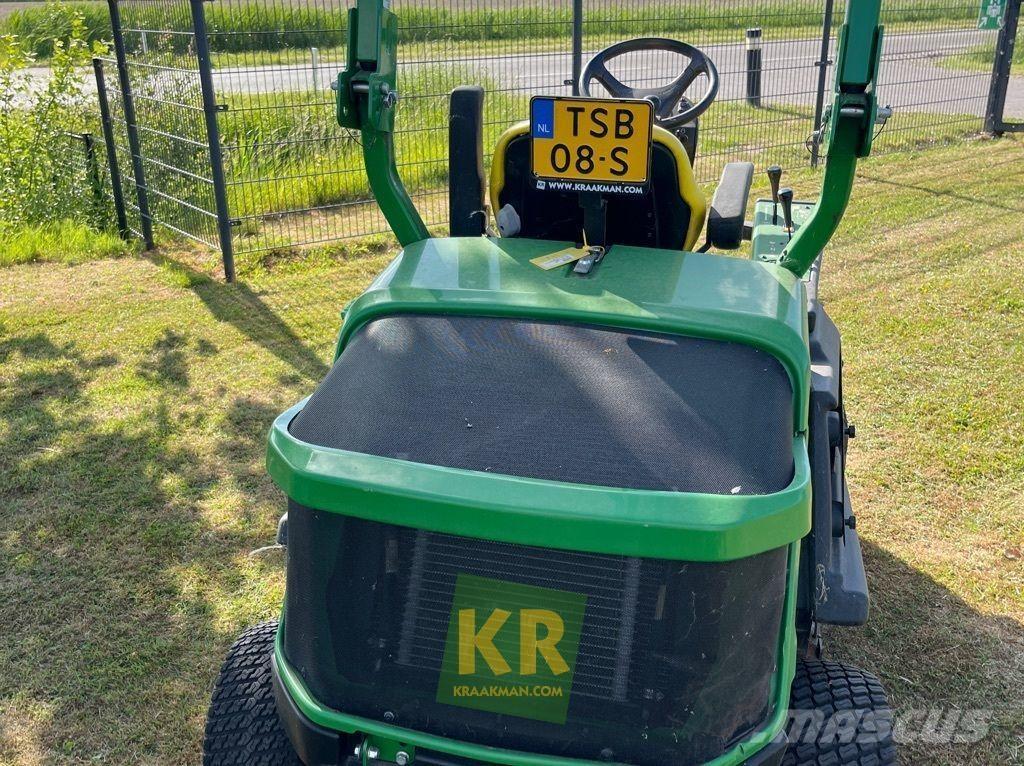 John Deere 1580 거친면 다듬기 위한 잔디깎기