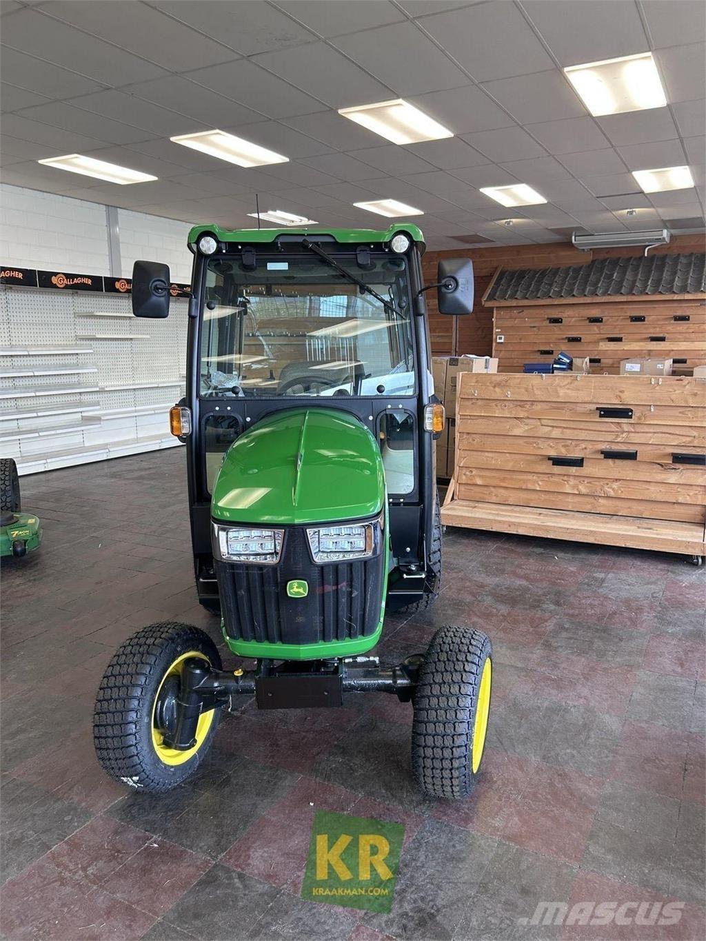 John Deere 2032R 소형 트랙터