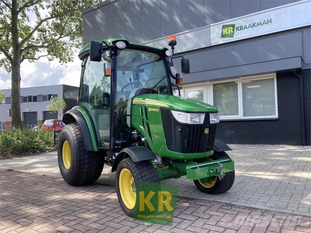 John Deere 3046R 소형 트랙터
