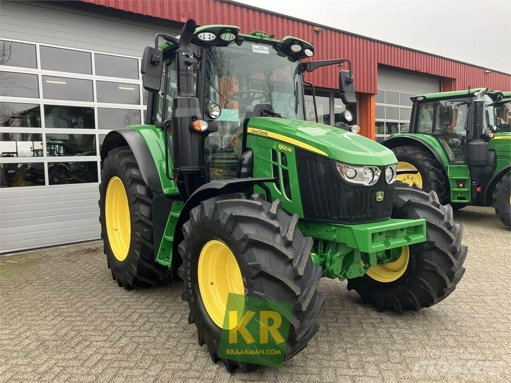 John Deere 6100M 트랙터