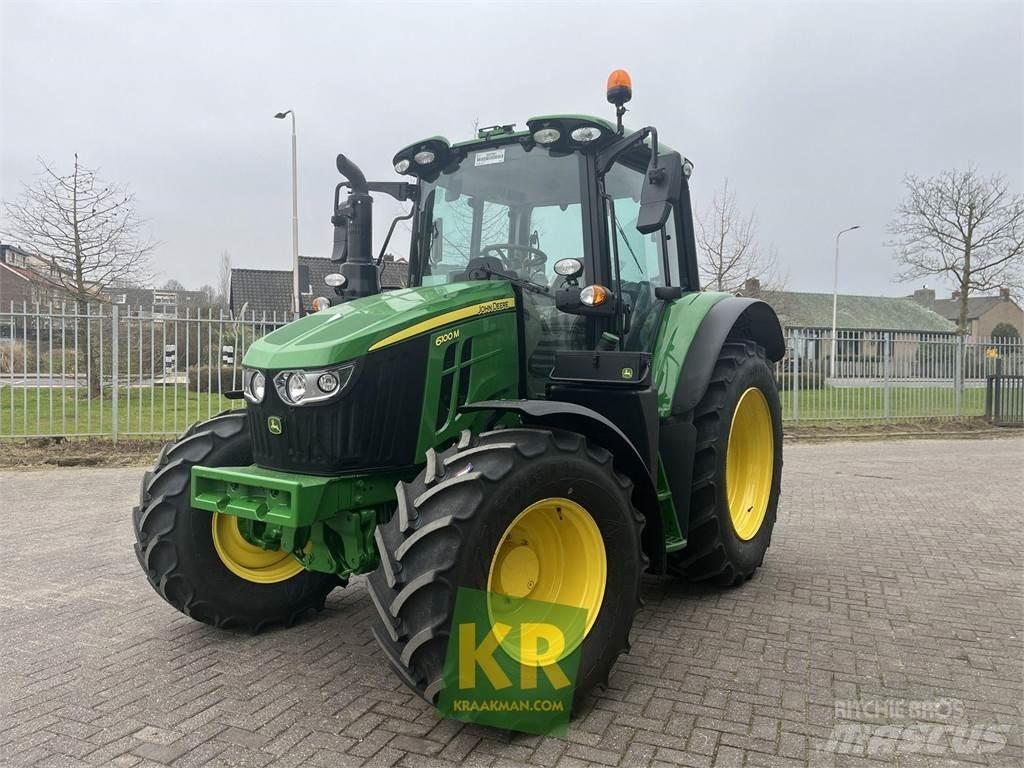 John Deere 6100M 트랙터