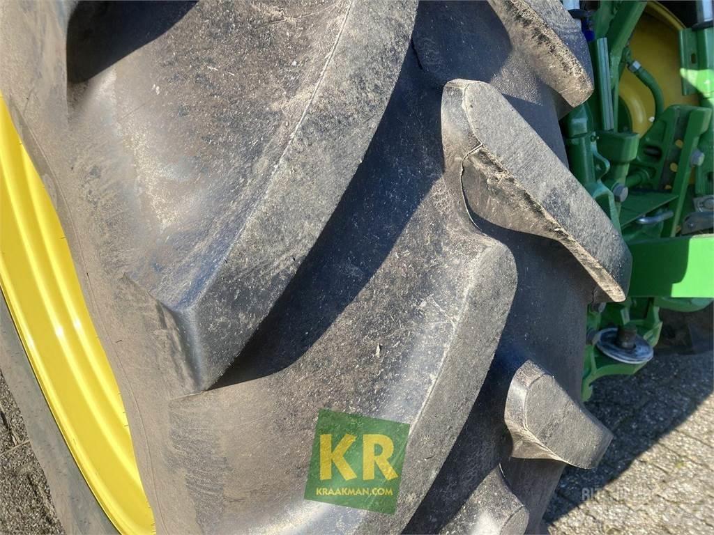 John Deere 6130R 트랙터