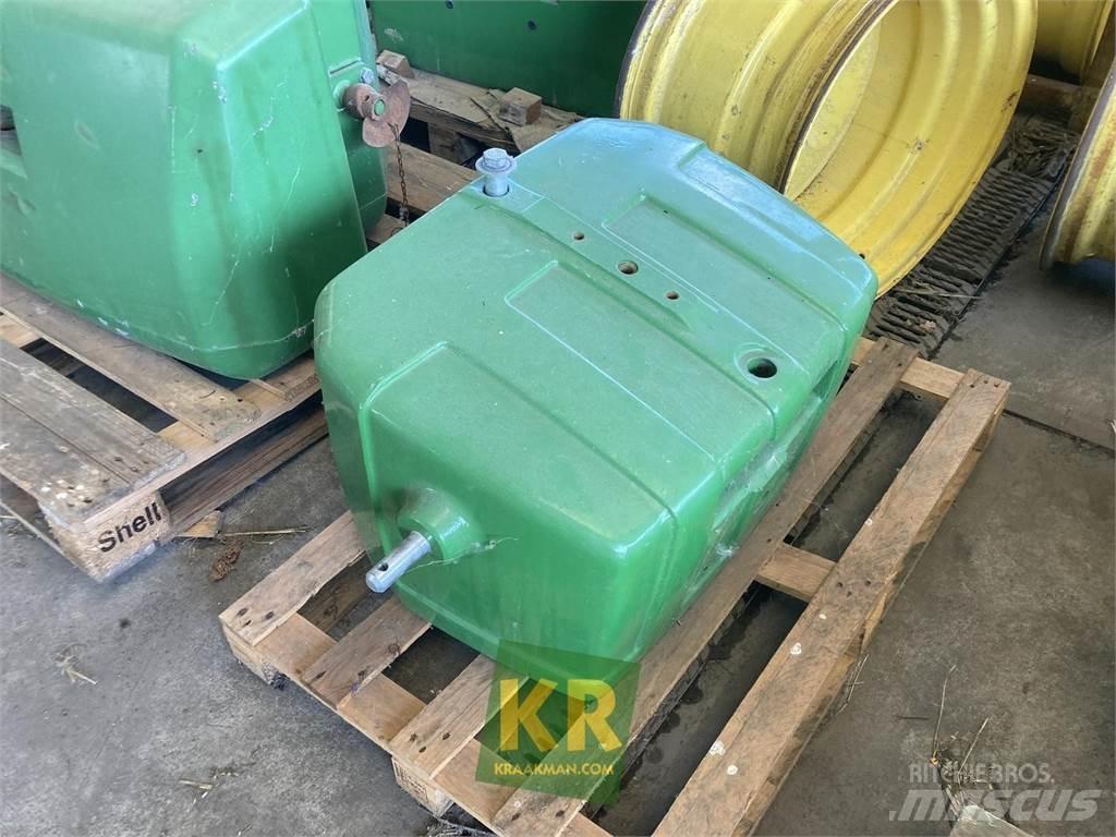 John Deere 900 kg 전면하중