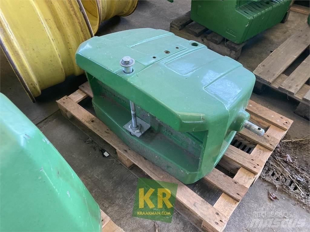 John Deere 900 kg 전면하중